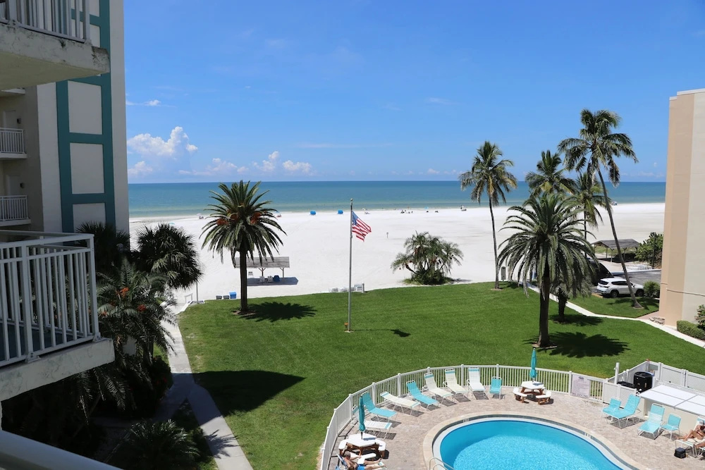 Jamaica Royale 406 - 2 Br Condo