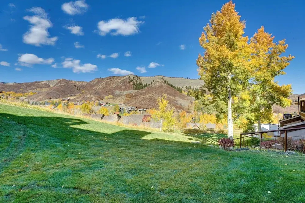 Slopeside Snowmass Townhome w/ Mountain Views!