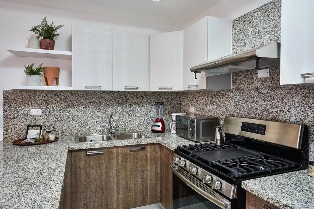 *LUXURY* 1BR Apart Blue Mall, A/C WiFi, YellowKey
