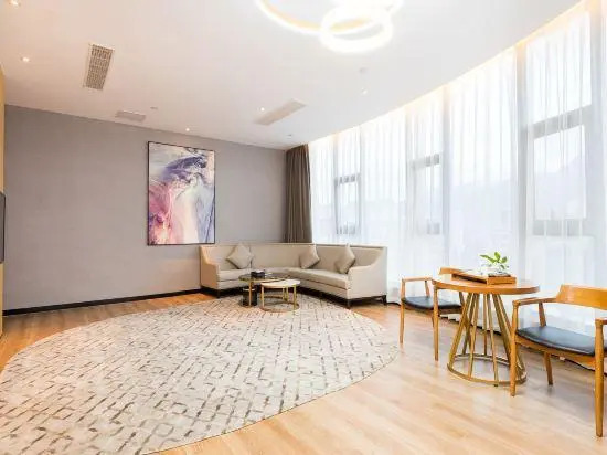 Days Hotel Fuzhou Xiangfeng (May Fourth North Taihe Plaza Store)
