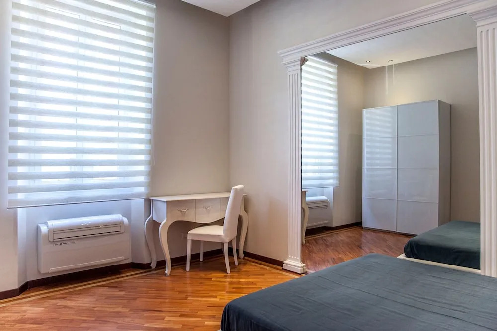 4BR Home in a Vibrant Neighborhood