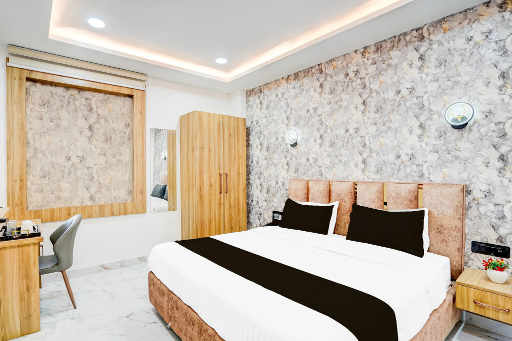 Collection O Ram Mandir Ayodhya Formerly Hotel Aarambh