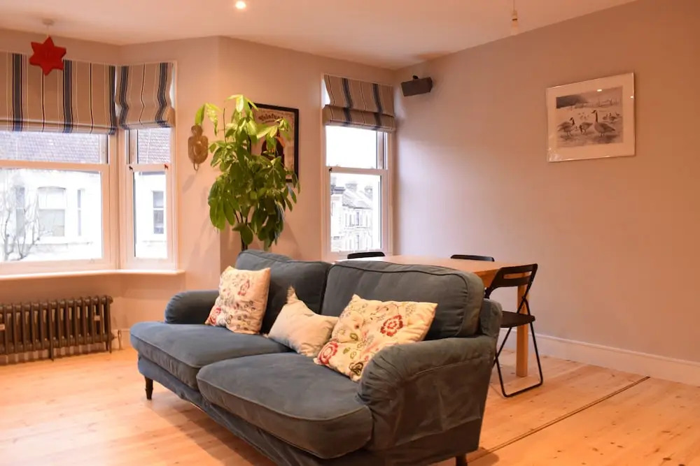 Retro 2 Bedroom Flat in Clapham