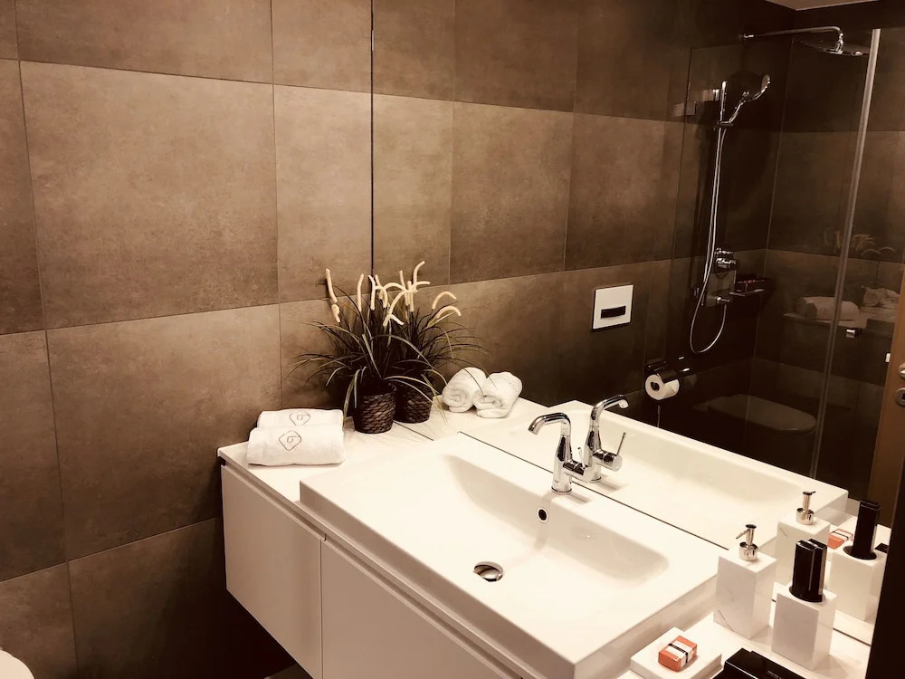 Park Tower City View Apartments