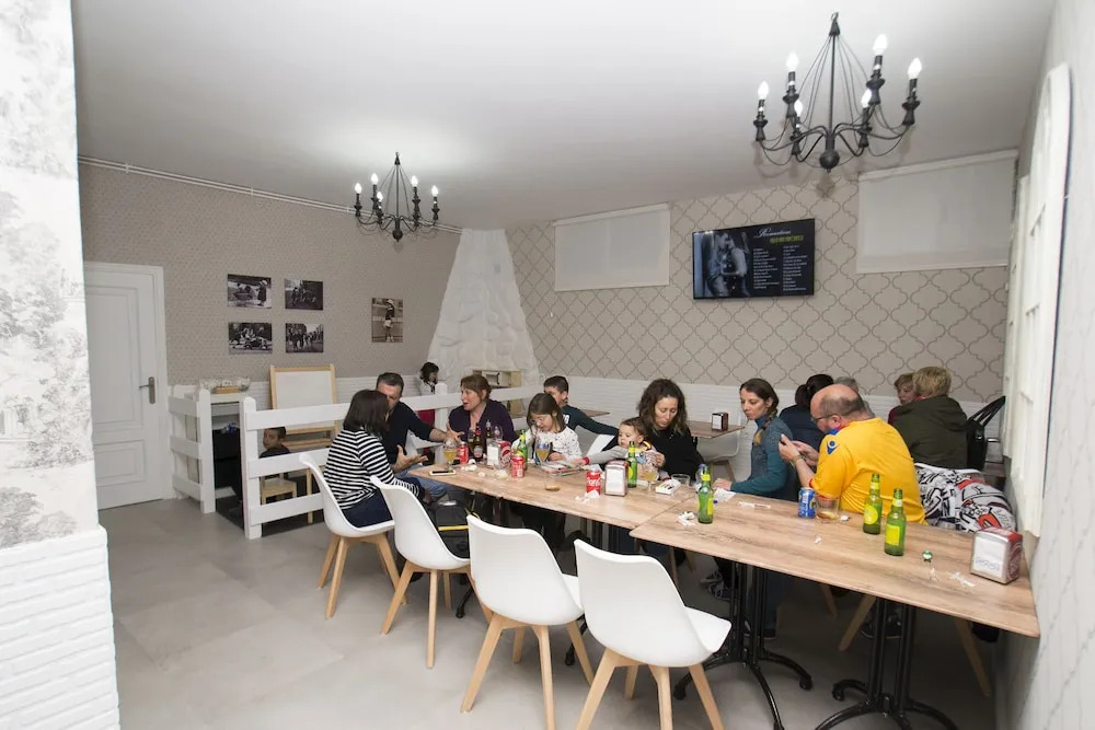 Hostel Albergue O Mesón