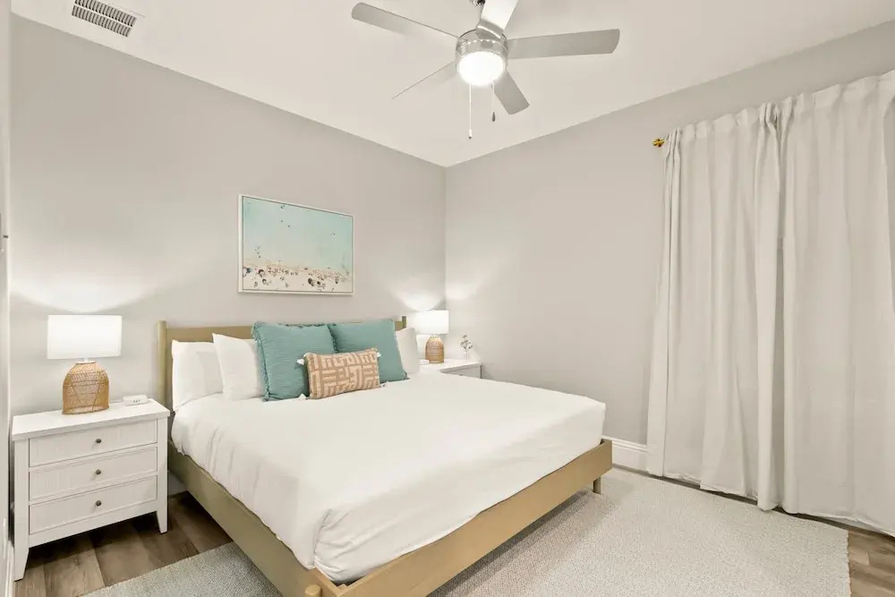 NEW Canopy Cabana Luxury Downtown Apt