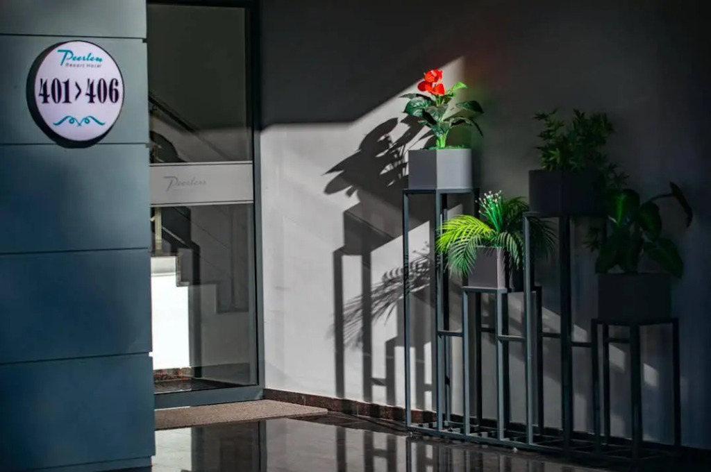 Peerless Villas Hotel