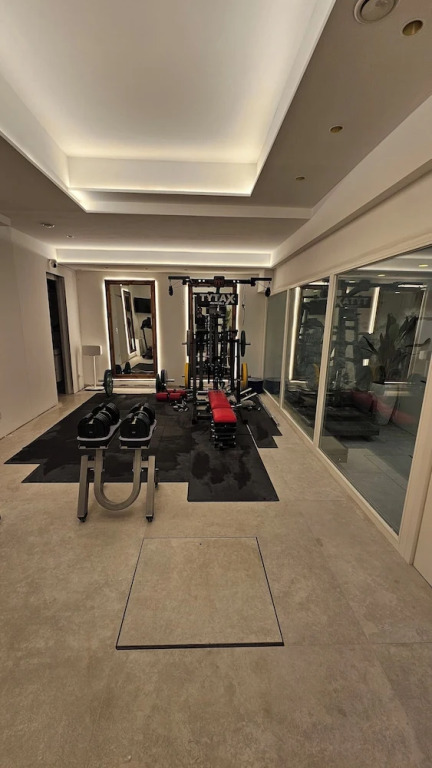 UG Neubau City Wohnung (optional Pool+Gym+2tes Bad extra buchbar)