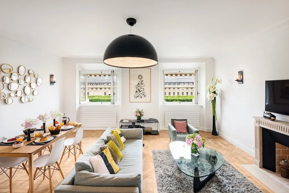 Palais Nouveau - Two Bedroom Condo