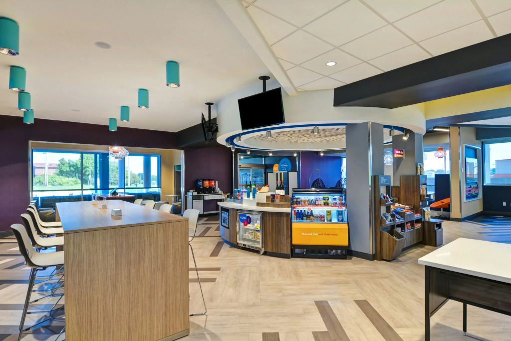 Tru by Hilton Syracuse North Airport Area