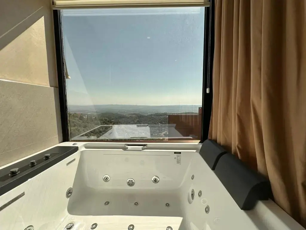 Z art Hotel