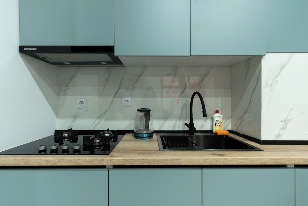 Bright 1BR apartment in Avlabari