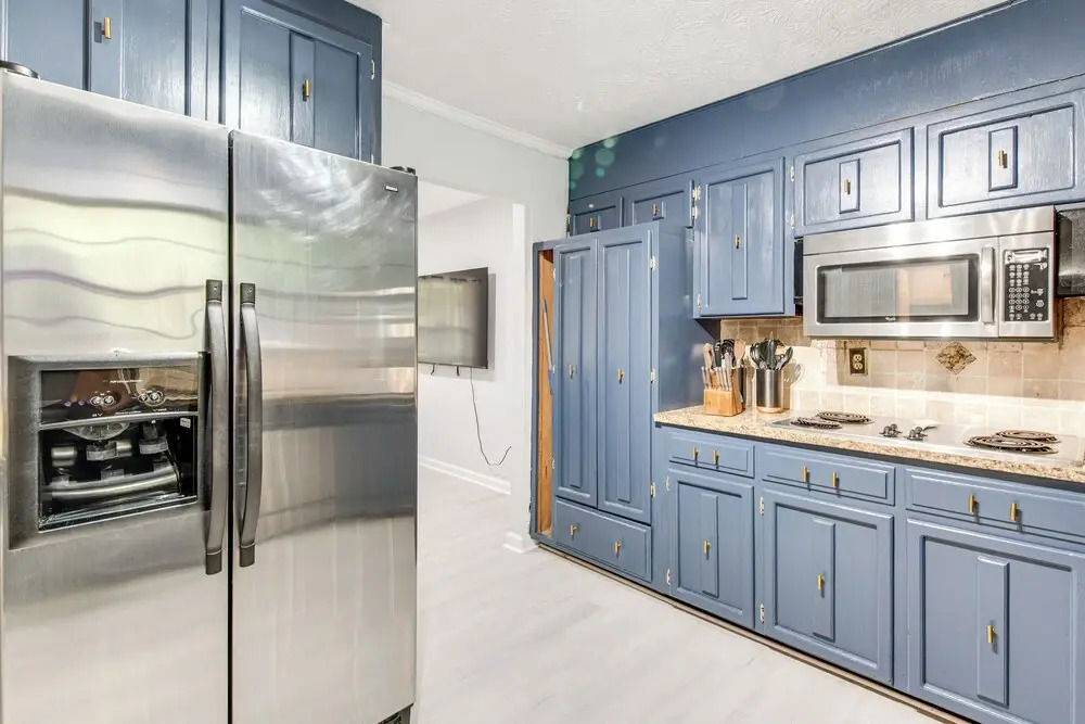 6 Mi to Airport: Riverdale Home w/ Private Pool!