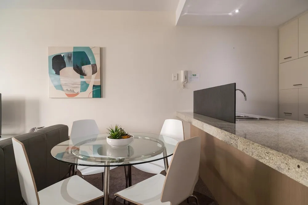 Exquisite Apartments Docklands