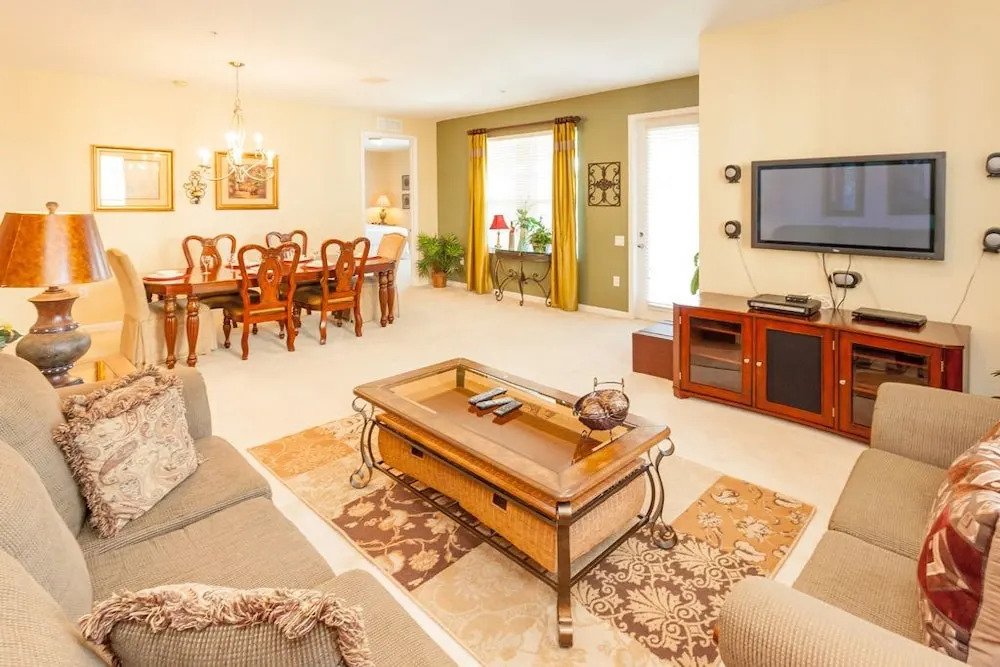 3 Bed 2 Bath Premium l 1005