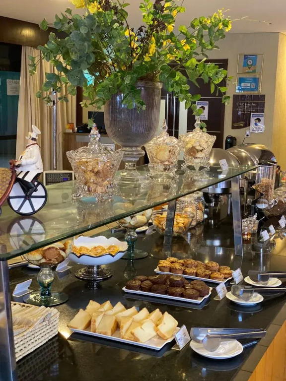 Iate Plaza Hotel