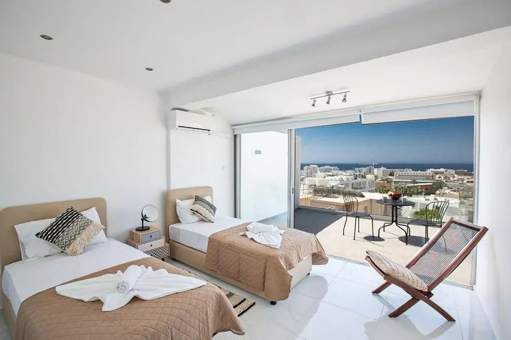 Apt Misia Enas - Modern 2 Bedroom Apartment with Sea Views - Close to Ayia Napa Square