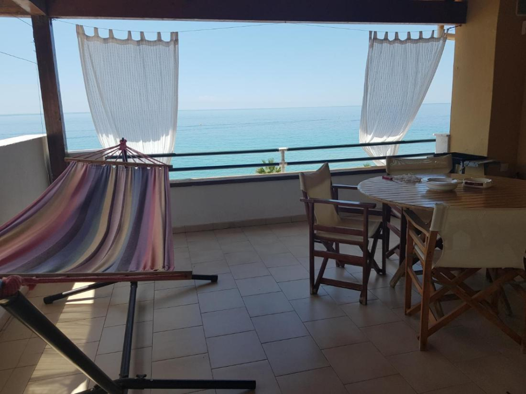 Glyfada Apartments