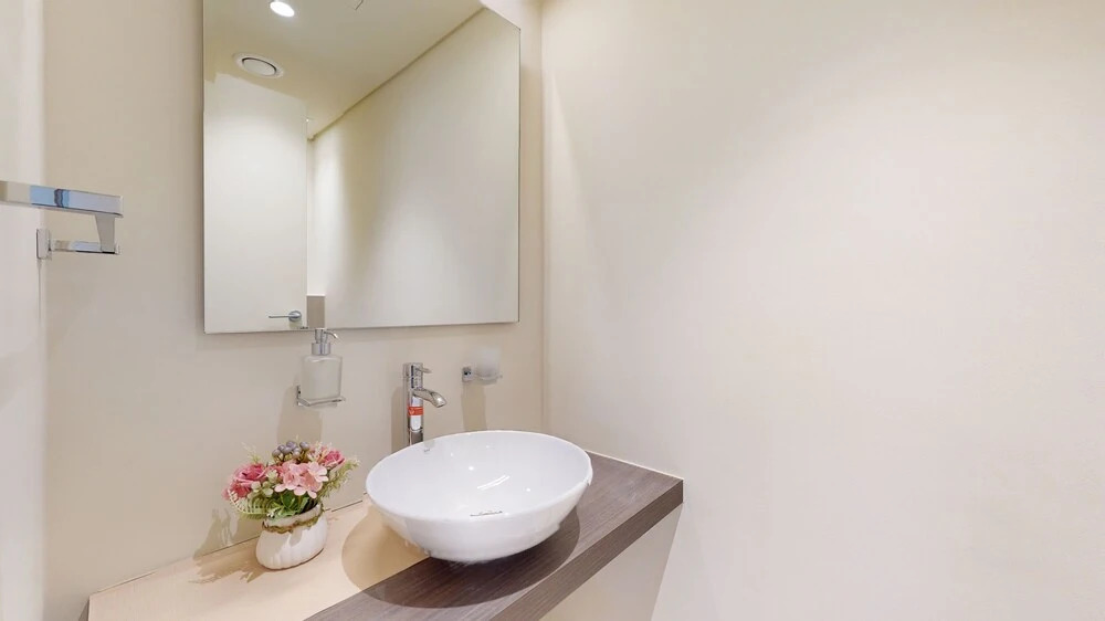 WelHome - Panoramic City Views Amidst Gardens in JVC
