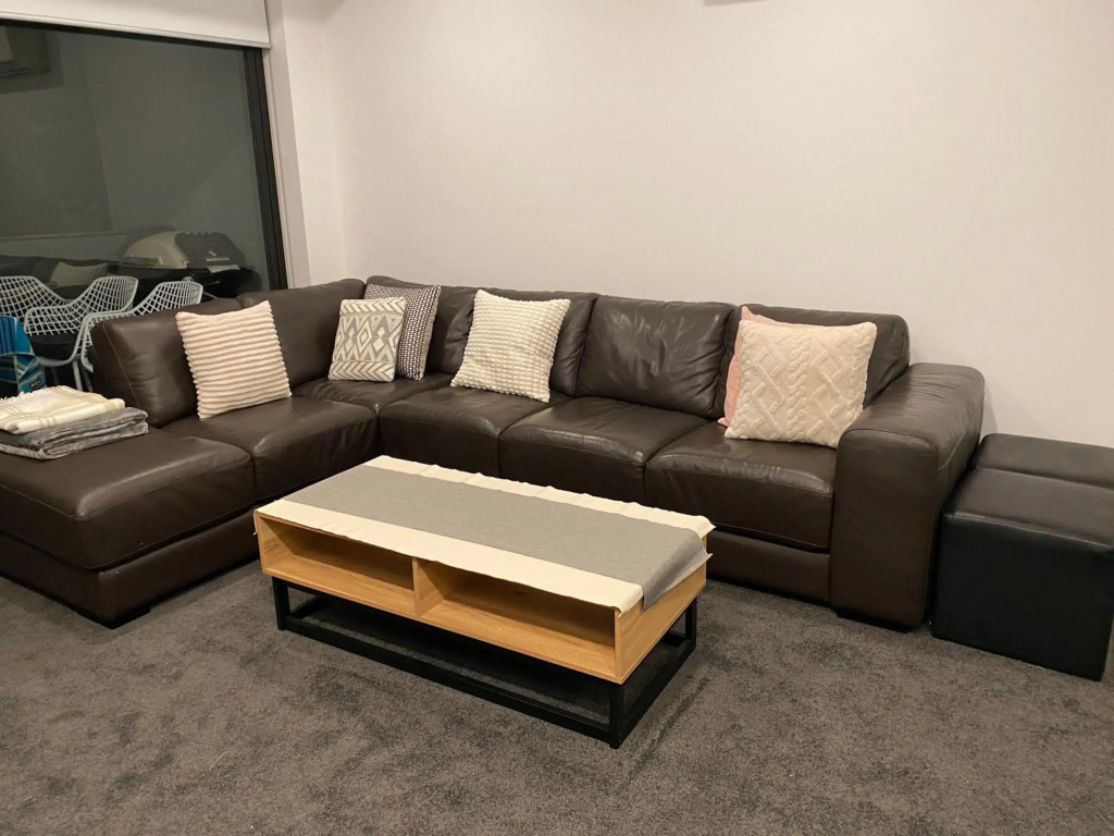 Modern, Quiet 1 Bed Apt on Fitzroy St, Opposite Albert Park