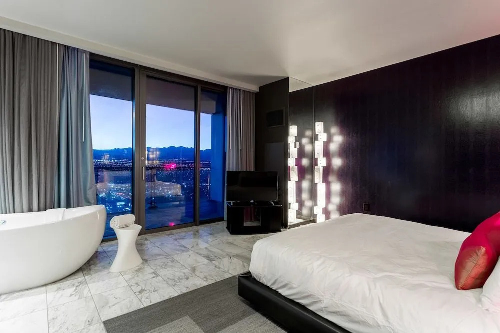Palms Place Unit 35321