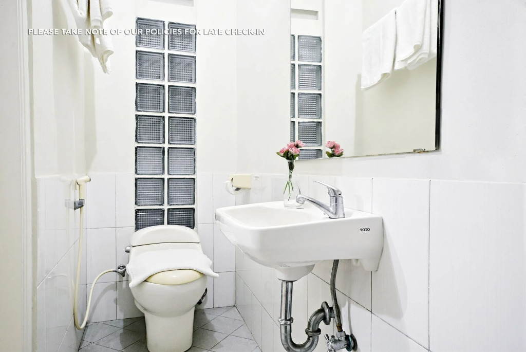 ZEN Rooms Mampang Prapatan Syariah