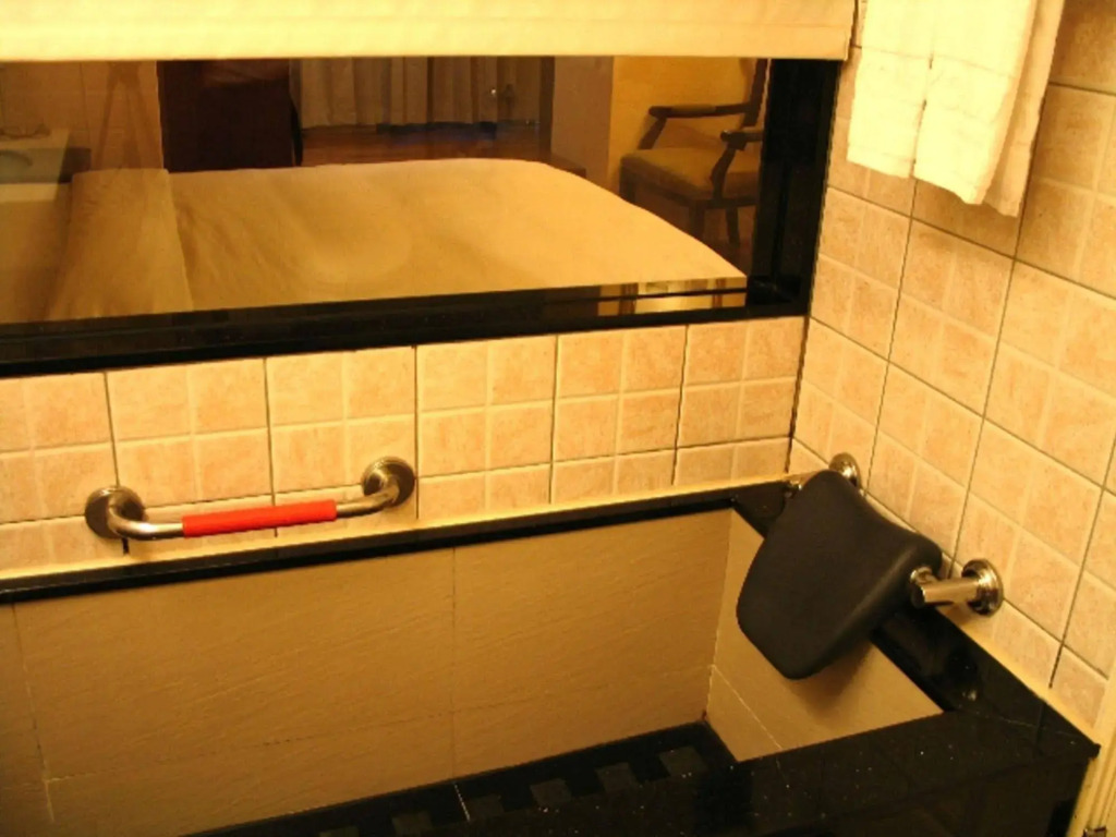 Yomi Hotel - ShuangLian MRT