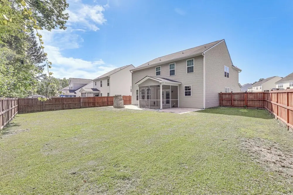 Pet-friendly Ladson Home: 23 Mi to Charleston!