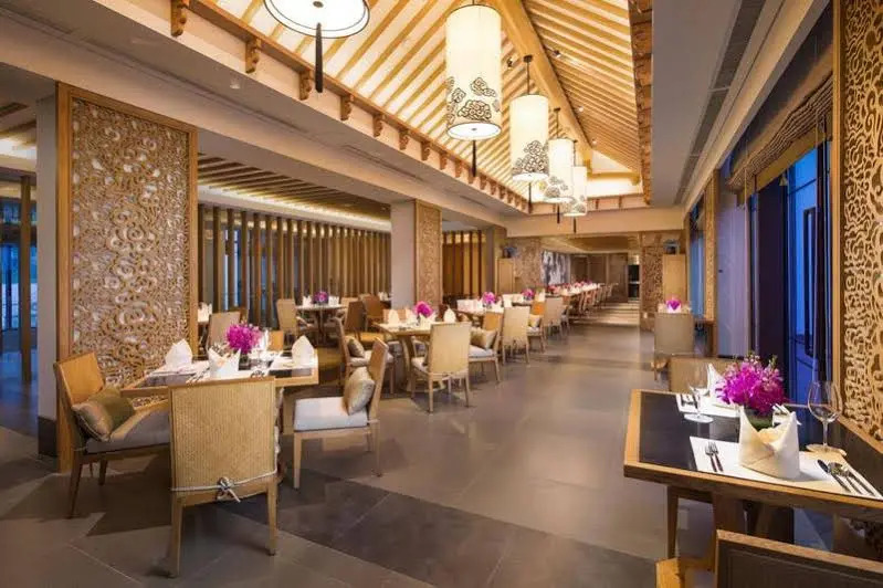 Banyan Tree Huangshan