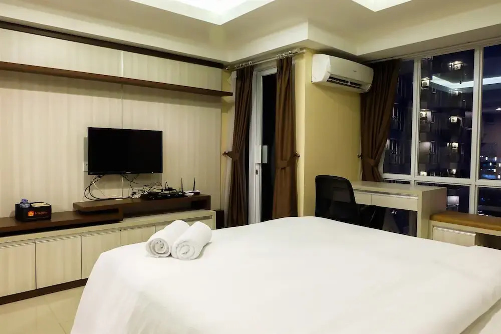 Modern Furnished Studio Apartment Near MT Haryono And Cawang