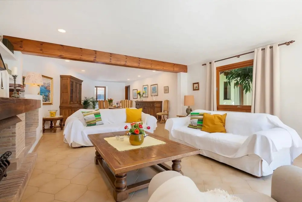 Villa Can Toni in Port de Pollen a