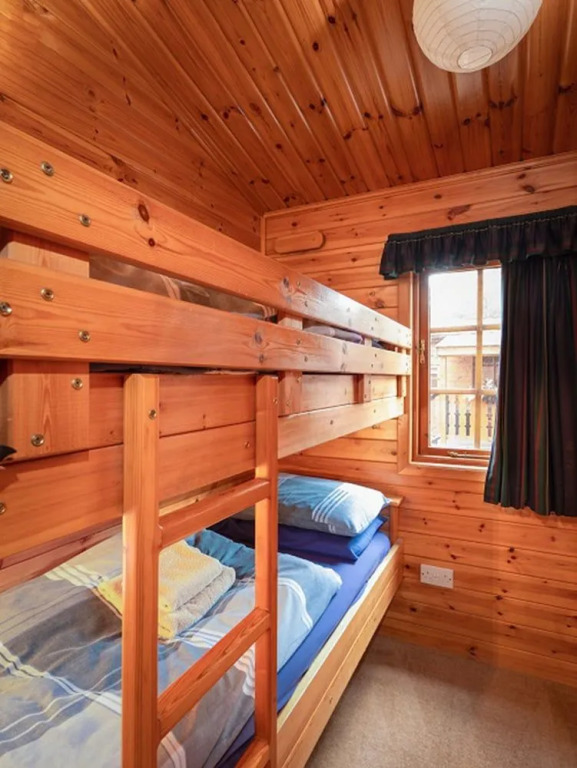 Twa Hoots Lodge