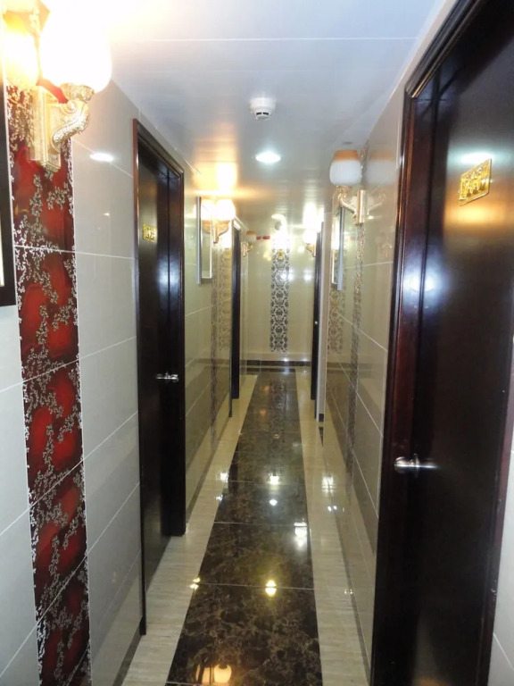 England Premier Backpackers Inn