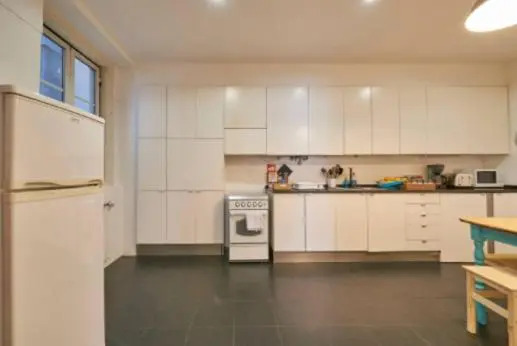 Stunning Apartment Near Chiado