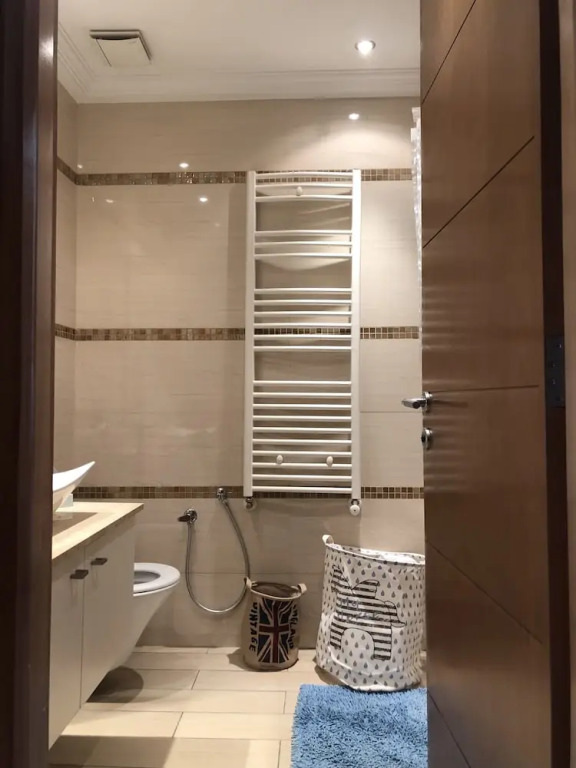 Spacious & Secure & Jacuzzi