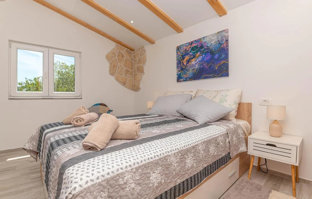 3 Bedroom Cozy Home In Skradin
