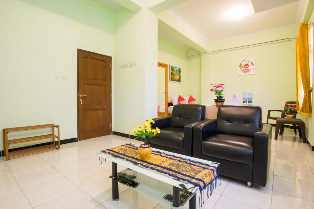 OYO 1419 Rhona Guest House Syariah