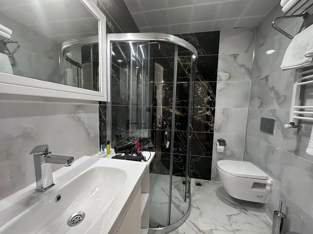 Beyaz Köşk Hotel & Cafe