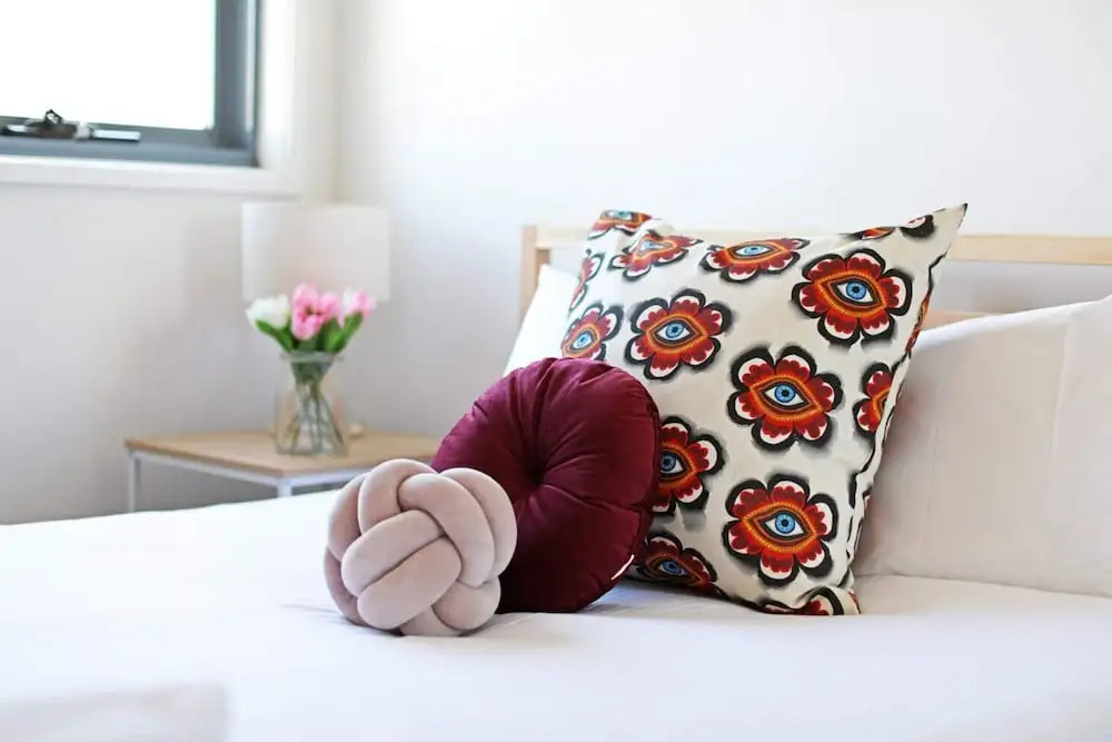 Extra Large 2 Bedroom Apartment in Melbournes Southbank