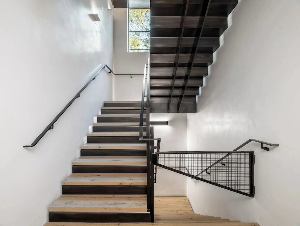 Aspen St Lodge by Rove 10br With Outdoor Amenities