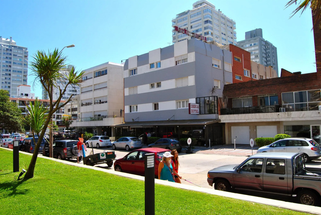 Hotel 24