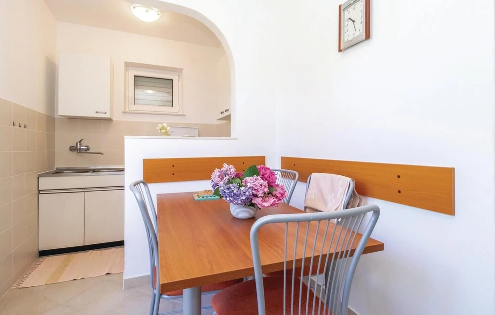 Amazing Home in Klenovica With Wifi and 3 Bedrooms