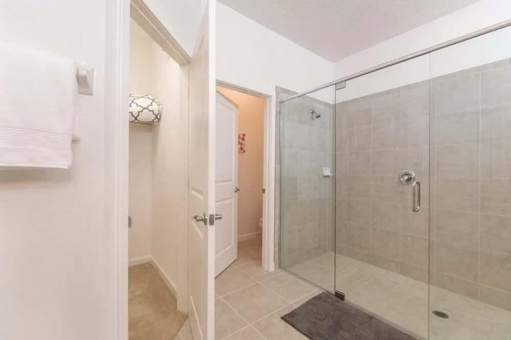 Brand New Resort Private Pool, Game Room! 6 Bedroom Home