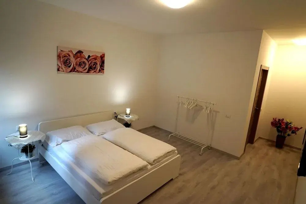 Marys Rooms & Apartments