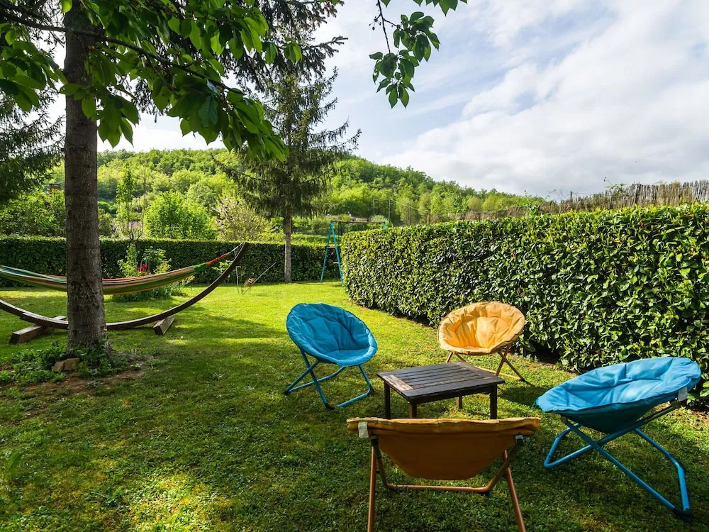 Beautiful Holiday Home in Espere with Swimming Pool