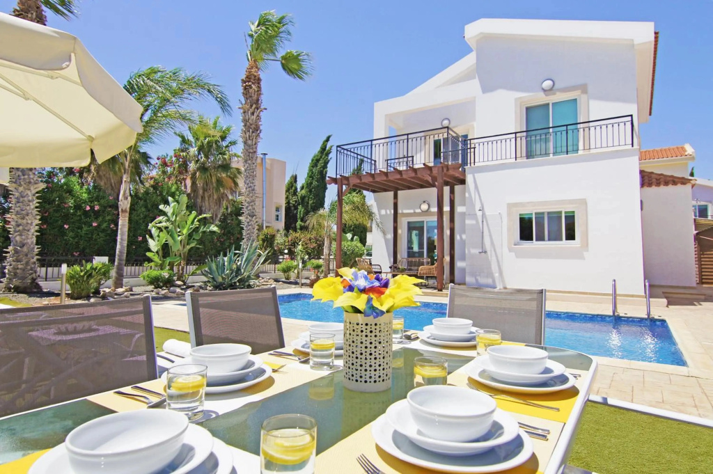 Villa Basil