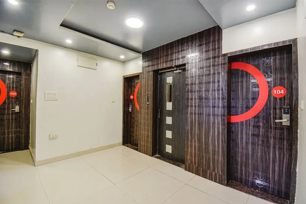 Super Collection O Rajdhani Hotel
