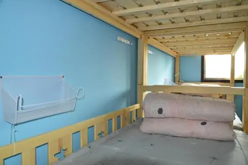Baoji Red Tour International Hostel
