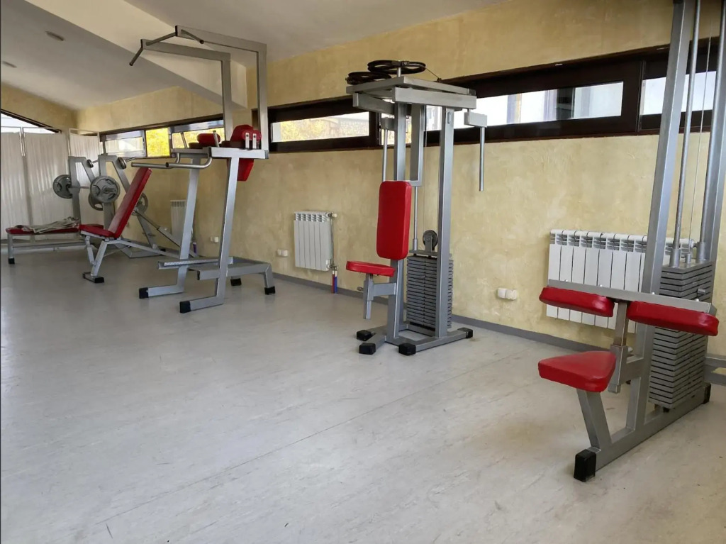 2 BR apartment next to Gondola Ski Lift