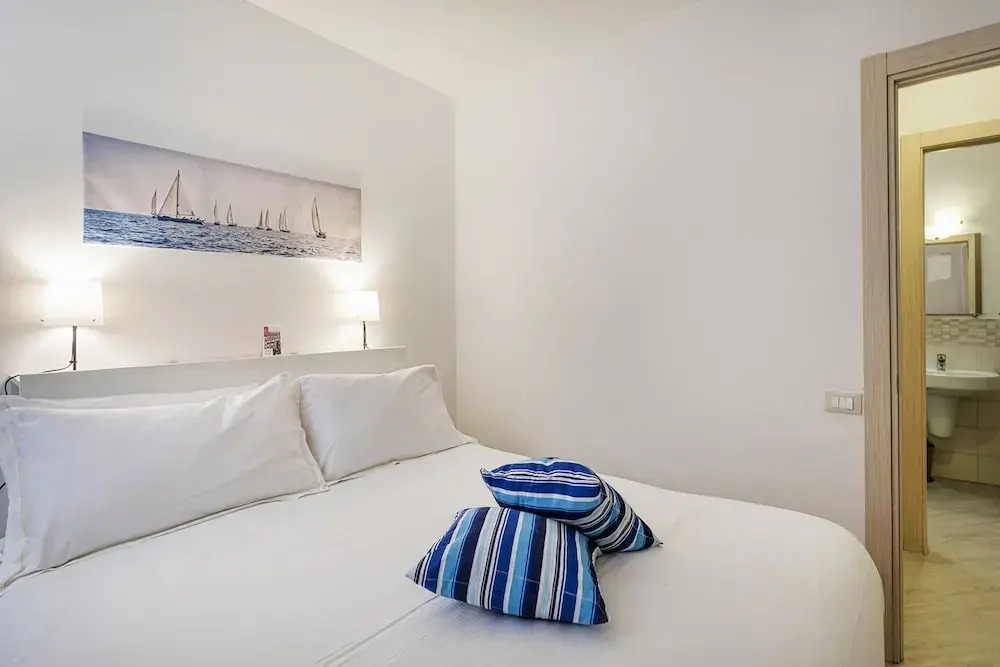Comfy Apartment Near the Harbor by Wonderful Italy